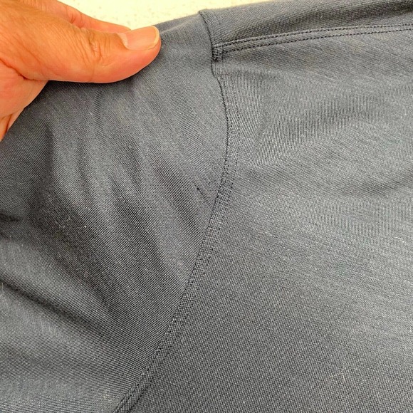 Lululemon Mens Activewear Polo Shirt Navy Blue Medium Short Sleeve Workout Golf - Picture 7 of 10